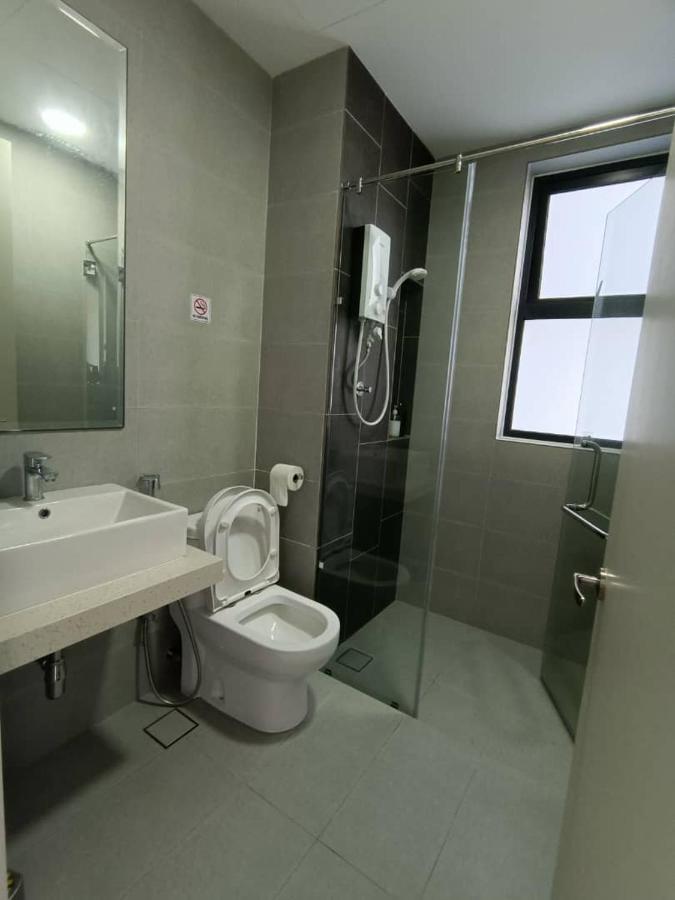 The Clio 2 Residences, Beside Conezion, Beside Ioi City Mall, Opposite Serdang Hospital, Beside Uniteen And Upm, Putrajaya Exterior foto